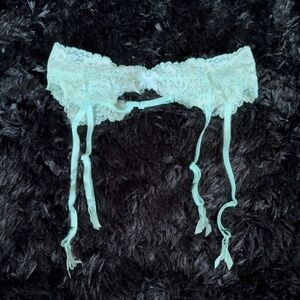 Victoria's Secret Lace Garter in Teal